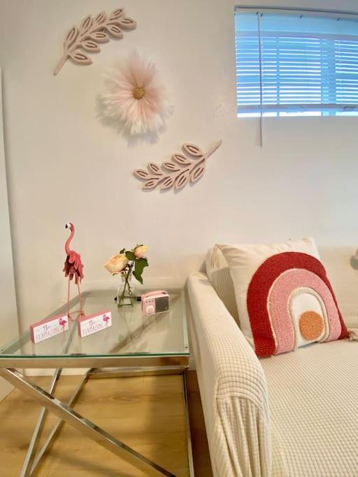 Pink Cozy House 2 Bedrooms โรสมีด ภายนอก รูปภาพ