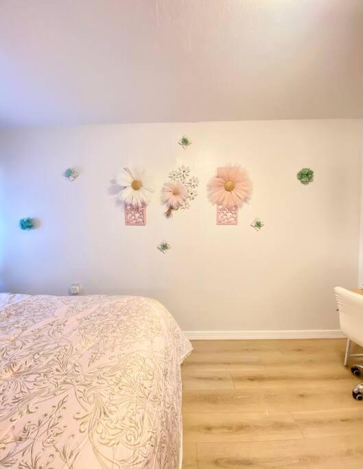 Pink Cozy House 2 Bedrooms โรสมีด ภายนอก รูปภาพ